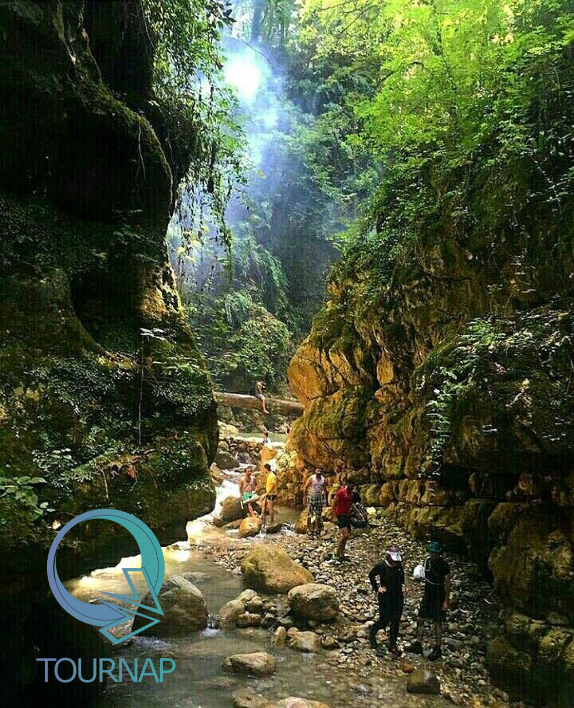 تور يک روزه تنگه دار